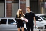 Amsterdam 23 mei 2020
Romee Strijd en haar man  Laurens van Leeuwen in Amsterdam zuid.