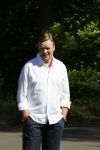 Naarden 9 mei 2020
Ronald Koeman wandelend op straat een paar dagen na zijn ziekenhuis opname