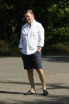 Naarden 9 mei 2020
Ronald Koeman wandelend op straat een paar dagen na zijn ziekenhuis opname