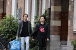 Amsterdam 24 mei 2020
Rop Verheijen met zijn partner op straat in Amsterdam zuid.