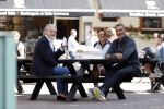 Amsterdam 27 mei 2020
Ruud Gullit Karin de Rooij en Mark Teurlings op terras.