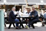 Amsterdam 27 mei 2020
Ruud Gullit Karin de Rooij en Mark Teurlings op terras.