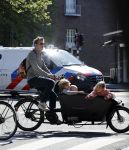 Amsterdam 6 mei 2020
Sander lantinga met zijn kinderen in de bakfiets