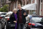 Amsterdam 15 mei 2020
Sheila de Vries met haar zoon Gideon p[ de cornelis schuytstraat