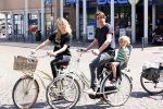 Amsterdam 29 mei 2020
Steven Kazan met zijn vrouw Jamie en hun zoontje