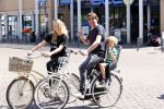 Amsterdam 29 mei 2020
Steven Kazan met zijn vrouw Jamie en hun zoontje