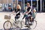 Amsterdam 29 mei 2020
Steven Kazan met zijn vrouw Jamie en hun zoontje