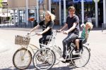 Amsterdam 29 mei 2020
Steven Kazan met zijn vrouw Jamie en hun zoontje