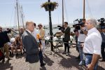 Volendam 1 juni 2020
Forum van Democratie met Thierry Baudet Theo Hiddema en Wybren van Haga zijn in Volendam tijdens de opening van de terrassen.
