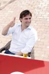 Volendam 1 juni 2020
Forum van Democratie met Thierry Baudet Theo Hiddema en Wybren van Haga zijn in Volendam tijdens de opening van de terrassen.