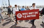 Volendam 1 juni 2020
Forum van Democratie met Thierry Baudet Theo Hiddema en Wybren van Haga zijn in Volendam tijdens de opening van de terrassen.