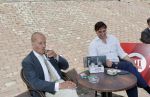 Volendam 1 juni 2020
Forum van Democratie met Thierry Baudet Theo Hiddema en Wybren van Haga zijn in Volendam tijdens de opening van de terrassen.