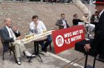 Volendam 1 juni 2020
Forum van Democratie met Thierry Baudet Theo Hiddema en Wybren van Haga zijn in Volendam tijdens de opening van de terrassen.