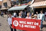 Volendam 1 juni 2020
Forum van Democratie met Thierry Baudet Theo Hiddema en Wybren van Haga zijn in Volendam tijdens de opening van de terrassen.
