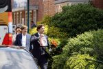 Hilversum Barneveld 13 juni 2020
Thierry Baudet gaat het land in om de krantjes van Forum voor democratie uit te delen. Zijn vriendin Davide legt alles vast met haar camera.