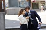 Hilversum Barneveld 13 juni 2020
Thierry Baudet gaat het land in om de krantjes van Forum voor democratie uit te delen. Zijn vriendin Davide legt alles vast met haar camera.
