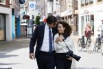 Hilversum Barneveld 13 juni 2020
Thierry Baudet gaat het land in om de krantjes van Forum voor democratie uit te delen. Zijn vriendin Davide legt alles vast met haar camera.