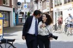 Hilversum Barneveld 13 juni 2020
Thierry Baudet gaat het land in om de krantjes van Forum voor democratie uit te delen. Zijn vriendin Davide legt alles vast met haar camera.