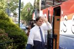 Hilversum Barneveld 13 juni 2020
Thierry Baudet gaat het land in om de krantjes van Forum voor democratie uit te delen. Zijn vriendin Davide legt alles vast met haar camera.