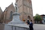 Hilversum Barneveld 13 juni 2020
Thierry Baudet gaat het land in om de krantjes van Forum voor democratie uit te delen. Zijn vriendin Davide legt alles vast met haar camera.