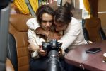 Hilversum Barneveld 13 juni 2020
Thierry Baudet gaat het land in om de krantjes van Forum voor democratie uit te delen. Zijn vriendin Davide legt alles vast met haar camera.
