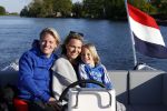 Nigtevecht 6 mei 2020
Thomas Berge Myrthe Mylius enhub zoon Jack aan het varen op de Vecht