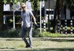 Amsterdam 29 mei 2020
Tom Egbers laat zijn hond uit.