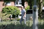 Amsterdam 29 mei 2020
Tom Egbers laat zijn hond uit.