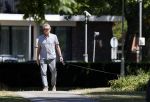 Amsterdam 29 mei 2020
Tom Egbers laat zijn hond uit.
