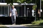 Amsterdam 29 mei 2020
Tom Egbers laat zijn hond uit.
