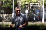 Amsterdam 29 mei 2020
Tom Egbers laat zijn hond uit.