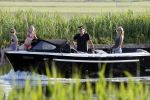 Nigtevecht 21 mei 2020
Wendy v Dijk met haar moeder man Erland Galjaard en dochter Lizzy aan het varen op de Vecht