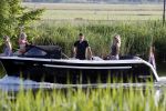 Nigtevecht 21 mei 2020
Wendy v Dijk met haar moeder man Erland Galjaard en dochter Lizzy aan het varen op de Vecht