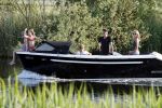 Nigtevecht 21 mei 2020
Wendy v Dijk met haar moeder man Erland Galjaard en dochter Lizzy aan het varen op de Vecht