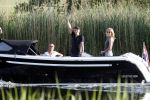 Nigtevecht 21 mei 2020
Wendy v Dijk met haar moeder man Erland Galjaard en dochter Lizzy aan het varen op de Vecht