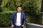 Soest 12 mei 2020
Wilfred Genee gaat vanuit zijn huis naar de plaatselijke kapper. IVM corona waren de kapasalons 2 maanden gesloten .