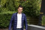 Soest 12 mei 2020
Wilfred Genee gaat vanuit zijn huis naar de plaatselijke kapper. IVM corona waren de kapasalons 2 maanden gesloten .