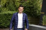 Soest 12 mei 2020
Wilfred Genee gaat vanuit zijn huis naar de plaatselijke kapper. IVM corona waren de kapasalons 2 maanden gesloten .