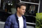 Soest 12 mei 2020
Wilfred Genee gaat vanuit zijn huis naar de plaatselijke kapper. IVM corona waren de kapasalons 2 maanden gesloten .