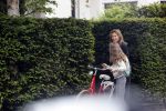 Haarlem 4 juni 2020
De vriendin en dochter van Wim Kieft bij hun huis.