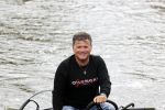 Westzaan 13 mei 2020
Wolter Kroes en zijn zoon Tom varen in een boot bij hun huis