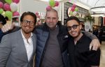 Amstelveen 27 mei 2021
Opening Yoyo tea bar van Rachel Hazes in winkelcentrum Amstelveen.
Andre Hazes zijn vriendinSarah v Soelen en haar ouders zijn ook aanwezig. Andre Hazes en  Peet Schouten Djarno Hofland en Sjoerd Bodewes