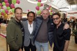 Amstelveen 27 mei 2021
Opening Yoyo tea bar van Rachel Hazes in winkelcentrum Amstelveen.
Andre Hazes zijn vriendinSarah v Soelen en haar ouders zijn ook aanwezig. Andre Hazes en  Peet Schouten Djarno Hofland en Sjoerd Bodewes