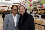 Amstelveen 27 mei 2021
Opening Yoyo tea bar van Rachel Hazes in winkelcentrum Amstelveen.
Andre Hazes zijn vriendinSarah v Soelen en haar ouders zijn ook aanwezig. Andre en Benjamin Aslan
