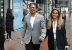 Amstelveen 27 mei 2021
Opening Yoyo tea bar van Rachel Hazes in winkelcentrum Amstelveen.
Andre Hazes zijn vriendinSarah v Soelen en haar ouders zijn ook aanwezig.