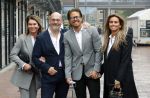 Amstelveen 27 mei 2021
Opening Yoyo tea bar van Rachel Hazes in winkelcentrum Amstelveen.
Andre Hazes zijn vriendinSarah v Soelen en haar ouders zijn ook aanwezig.