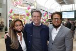 Amstelveen 27 mei 2021
Opening Yoyo tea bar van Rachel Hazes in winkelcentrum Amstelveen.
Andre Hazes zijn vriendinSarah v Soelen en haar ouders zijn ook aanwezig.