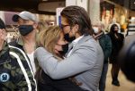 Amstelveen 27 mei 2021
Opening Yoyo tea bar van Rachel Hazes in winkelcentrum Amstelveen.
Andre Hazes zijn vriendinSarah v Soelen en haar ouders zijn ook aanwezig.