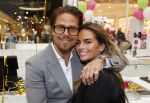 Amstelveen 27 mei 2021
Opening Yoyo tea bar van Rachel Hazes in winkelcentrum Amstelveen.
Andre Hazes zijn vriendinSarah v Soelen en haar ouders zijn ook aanwezig.