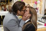 Amstelveen 27 mei 2021
Opening Yoyo tea bar van Rachel Hazes in winkelcentrum Amstelveen.
Andre Hazes zijn vriendinSarah v Soelen en haar ouders zijn ook aanwezig.